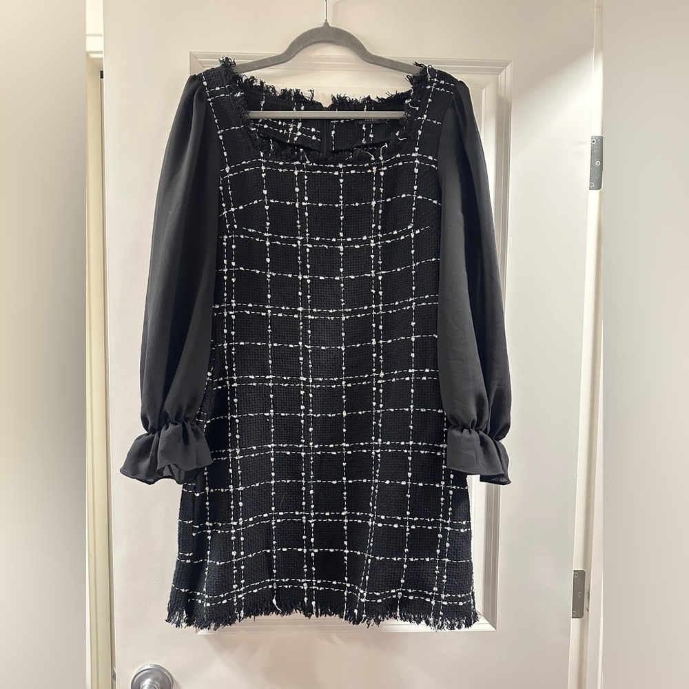 Trendyol Black and White Tweed Fabric| size 38EU